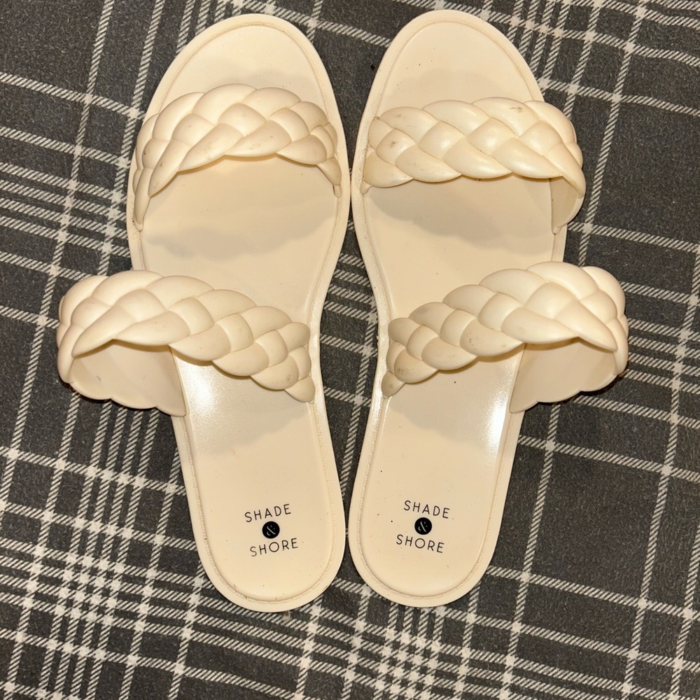 Shade & Shore Women's Tan Braided Sandals